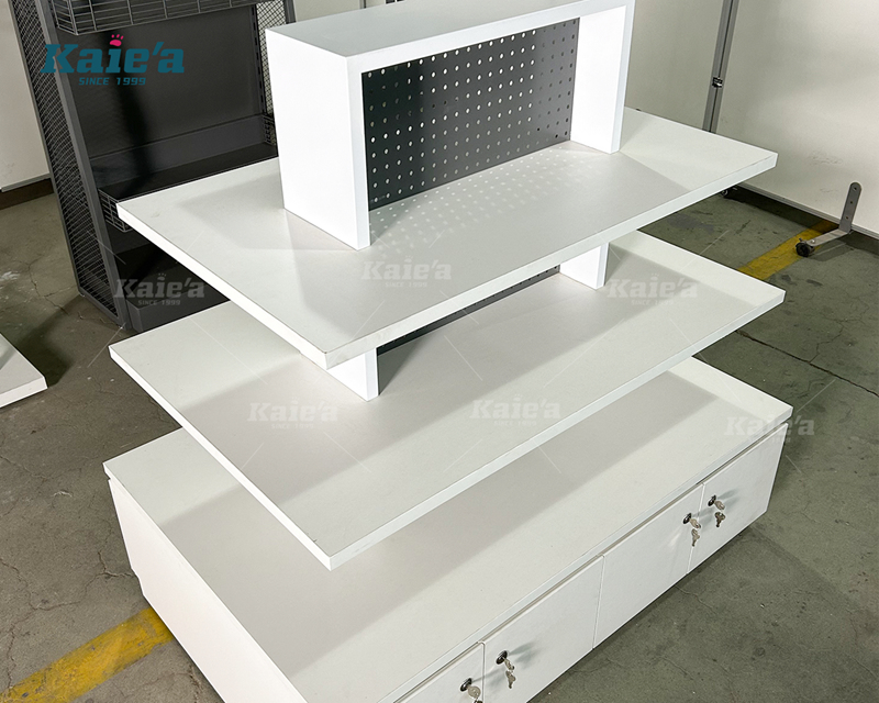 Sports store clothing display stand - White island series